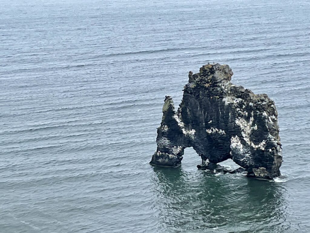 Hvitserkur - der Trollfelsen