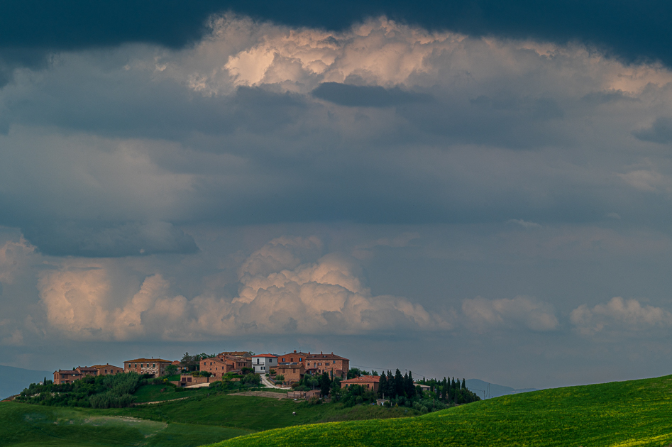 Crete Senesi - wunderbare Wolkenbilder